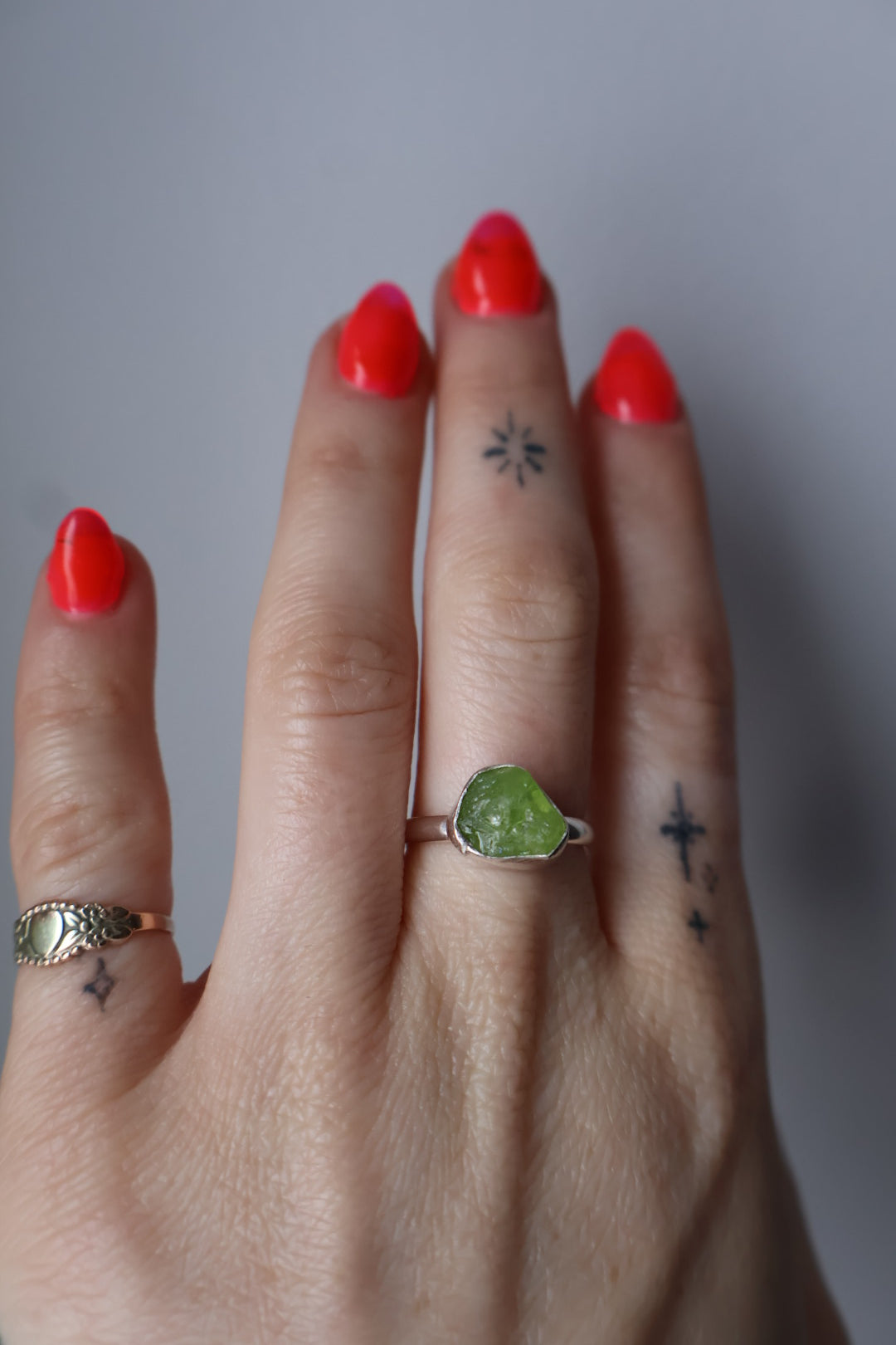 Raw Peridot size 7