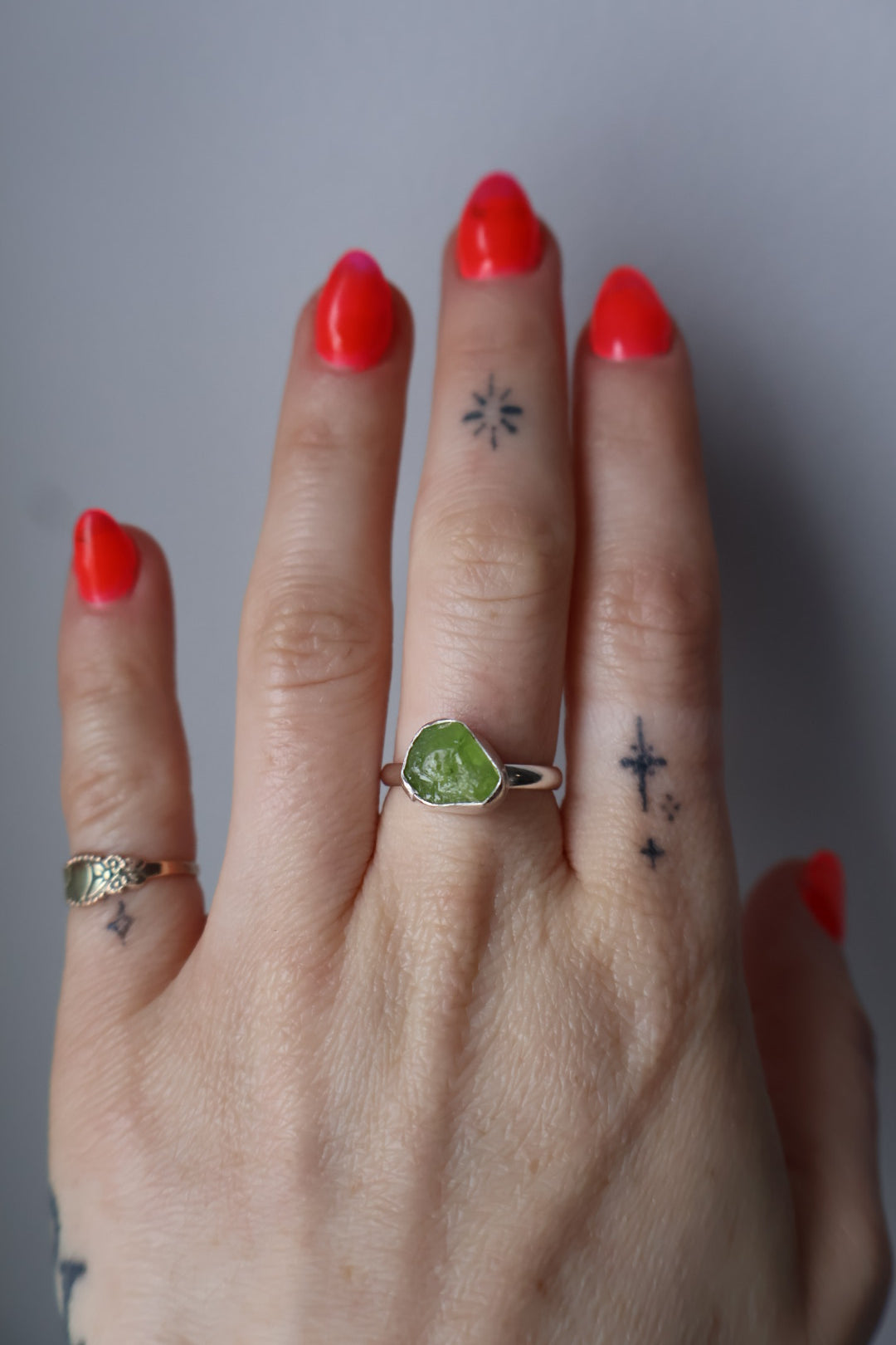 Raw Peridot size 7